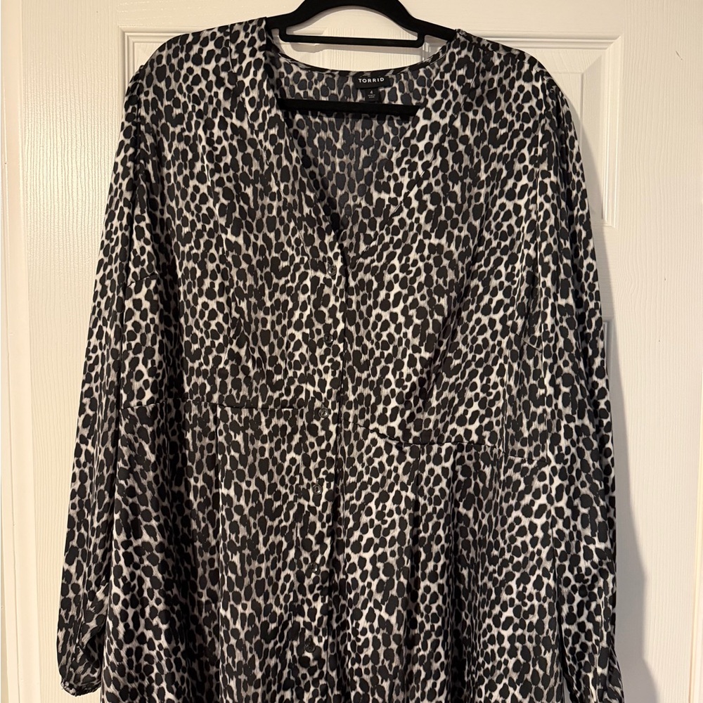 Torrid Black and White Leopard Print Blouse